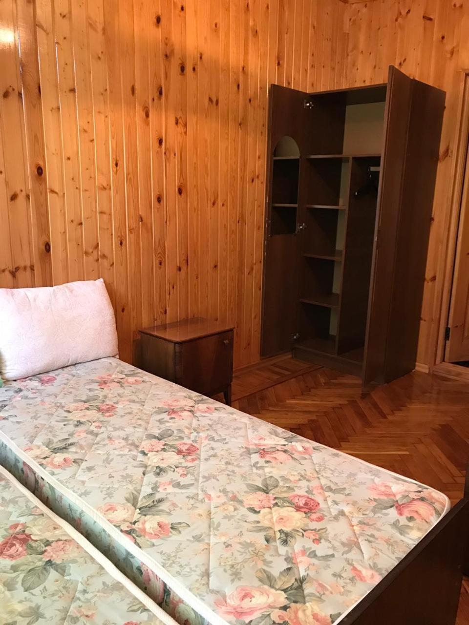Гостевой Дом С Садом Ξενοδοχείο Γκάγκρα Εξωτερικό φωτογραφία